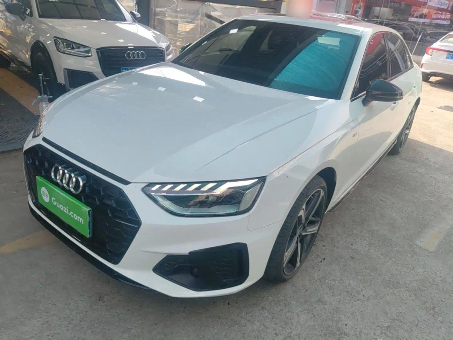 Audi A4L 2024 40 TFSI Luxury Dynamic Edition — миниатюра 1