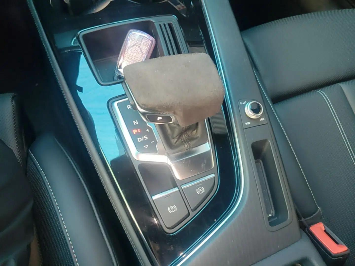Audi A4L 2024 40 TFSI Luxury Dynamic Edition — миниатюра 16