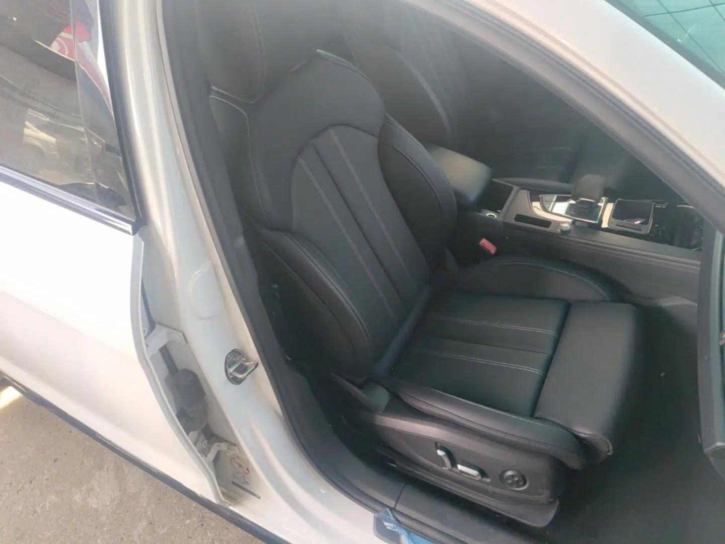 Audi A4L 2024 40 TFSI Luxury Dynamic Edition — миниатюра 19