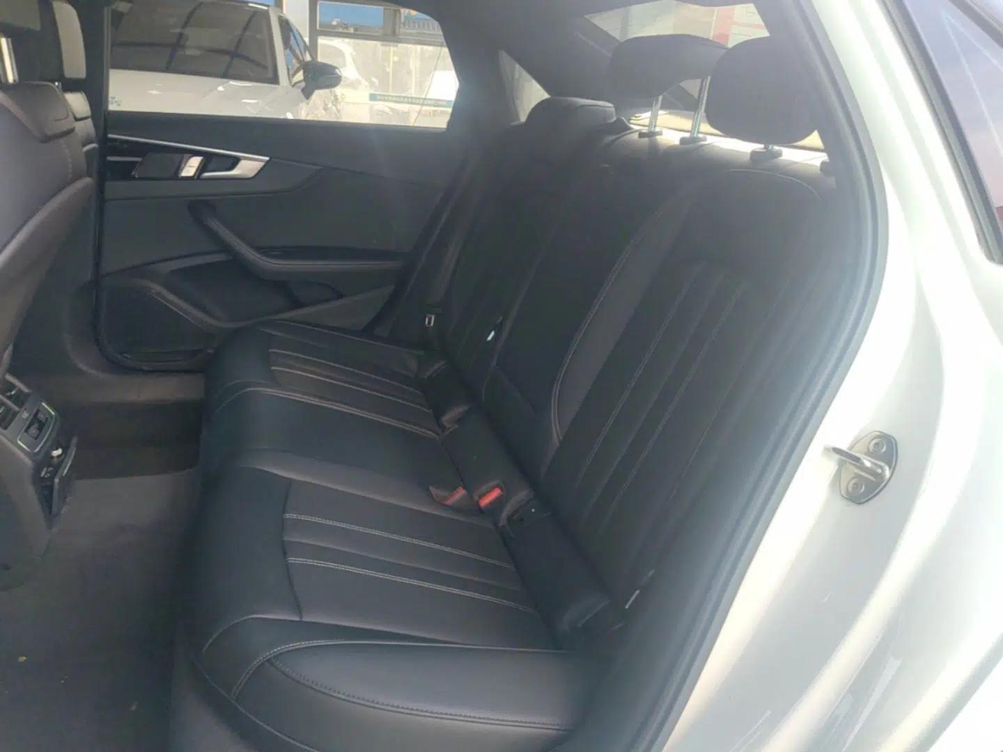 Audi A4L 2024 40 TFSI Luxury Dynamic Edition — миниатюра 20