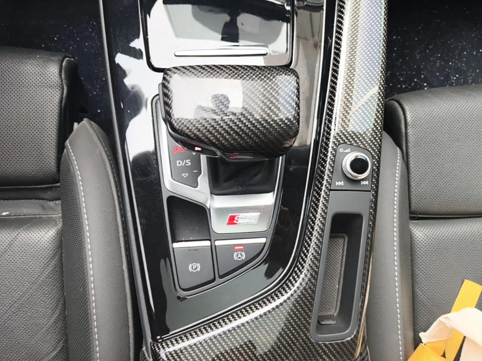 Audi A4L 2020 40 TFSI quattro Luxury Dynamic Model — миниатюра 16