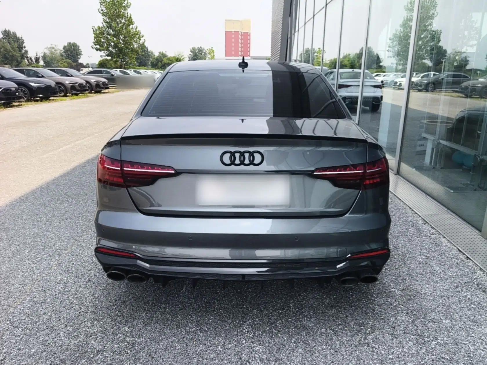 Audi A4L 2020 40 TFSI quattro Luxury Dynamic Model — миниатюра 5