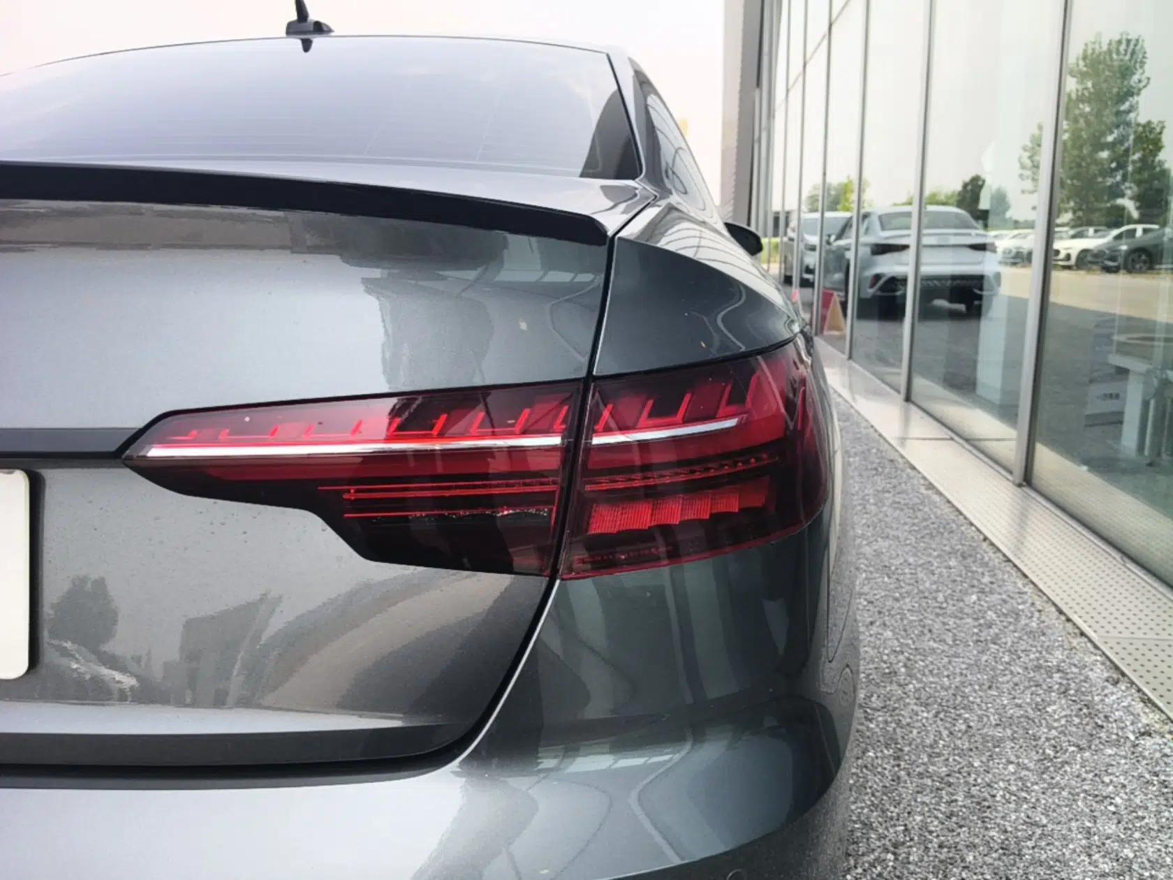 Audi A4L 2020 40 TFSI quattro Luxury Dynamic Model — миниатюра 9