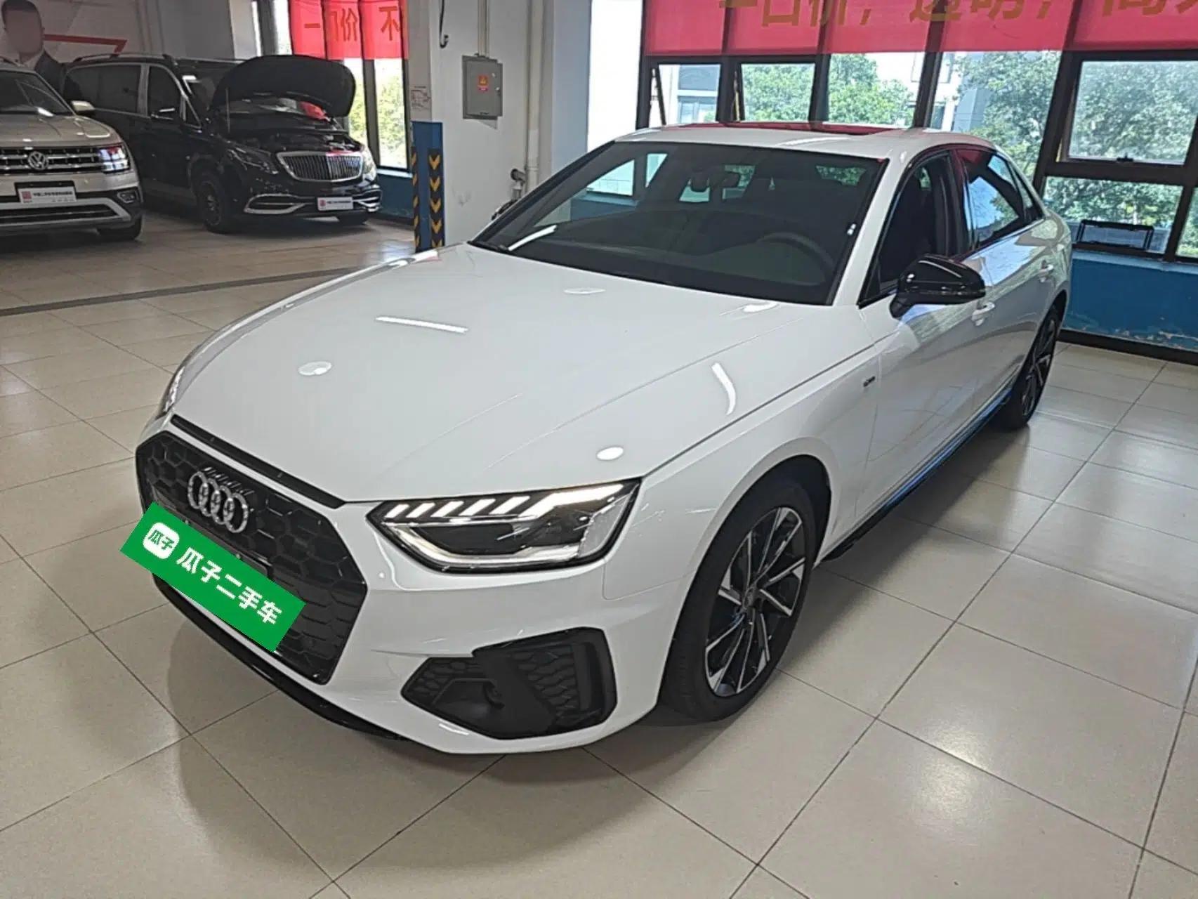 Audi A4L 2023 40 TFSI Luxury Dynamic Model — миниатюра 1