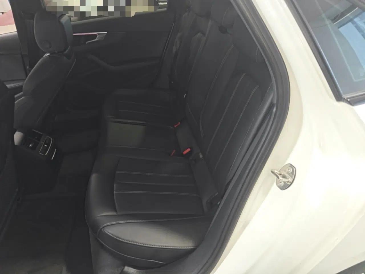Audi A4L 2023 40 TFSI Luxury Dynamic Model — миниатюра 20