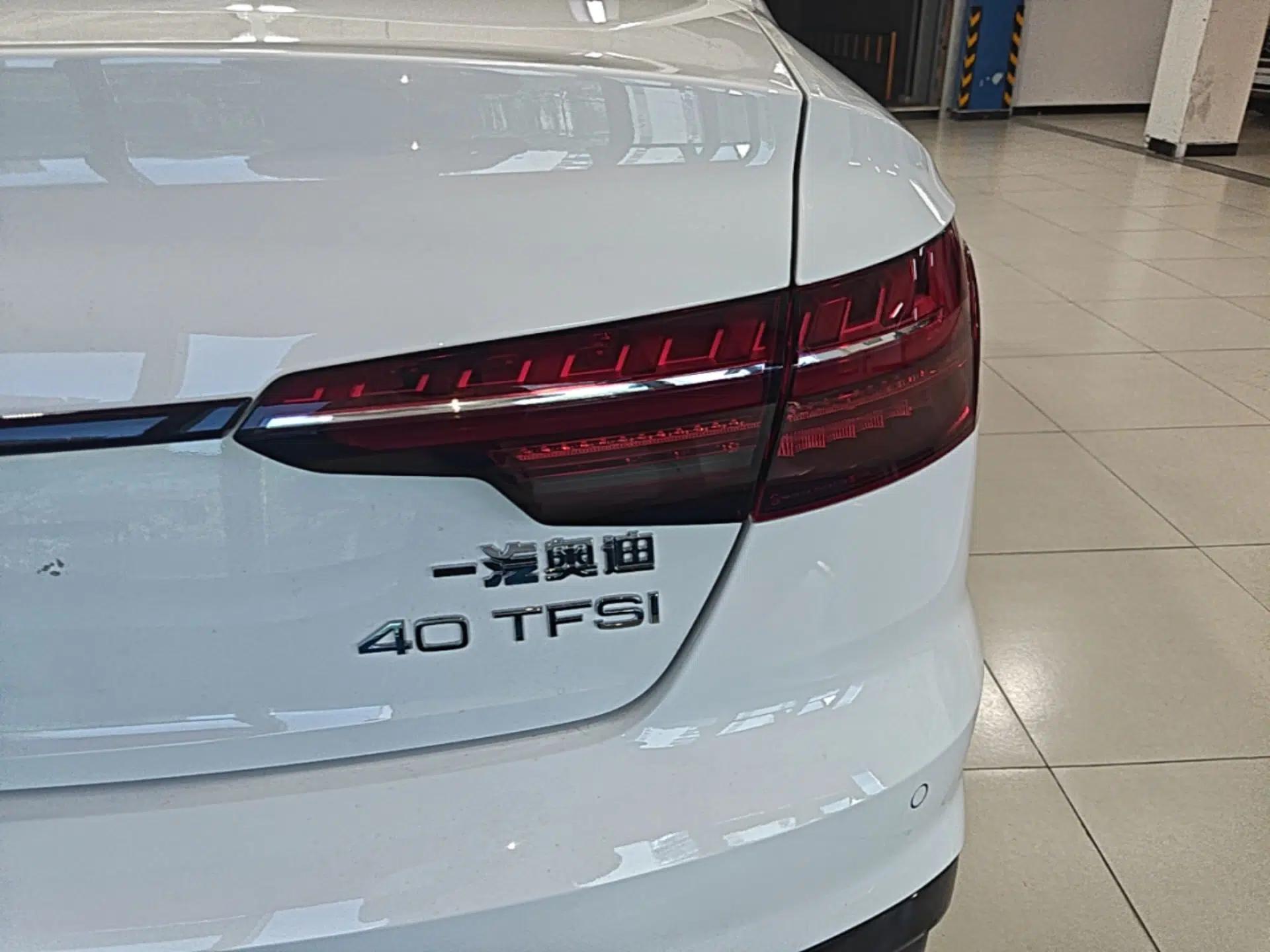 Audi A4L 2023 40 TFSI Luxury Dynamic Model — миниатюра 9