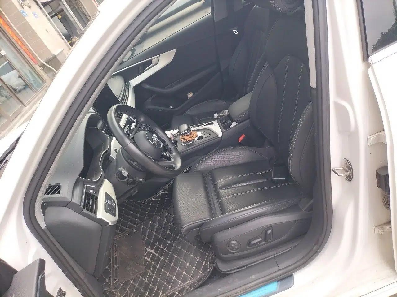 Audi A4L 2020 40 TFSI Luxury Dynamic Model — миниатюра 15