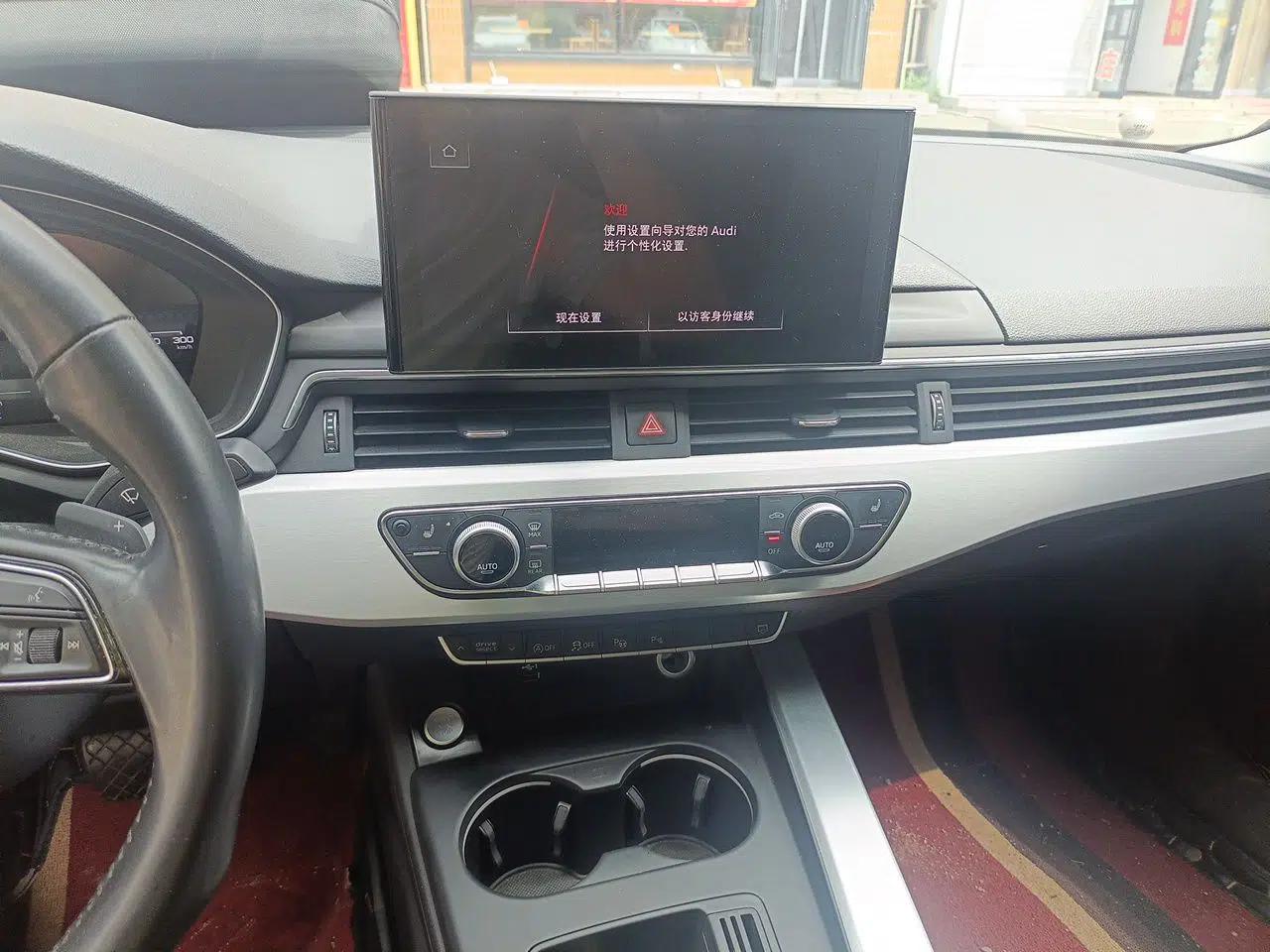 Audi A4L 2020 40 TFSI Luxury Dynamic Model — миниатюра 13