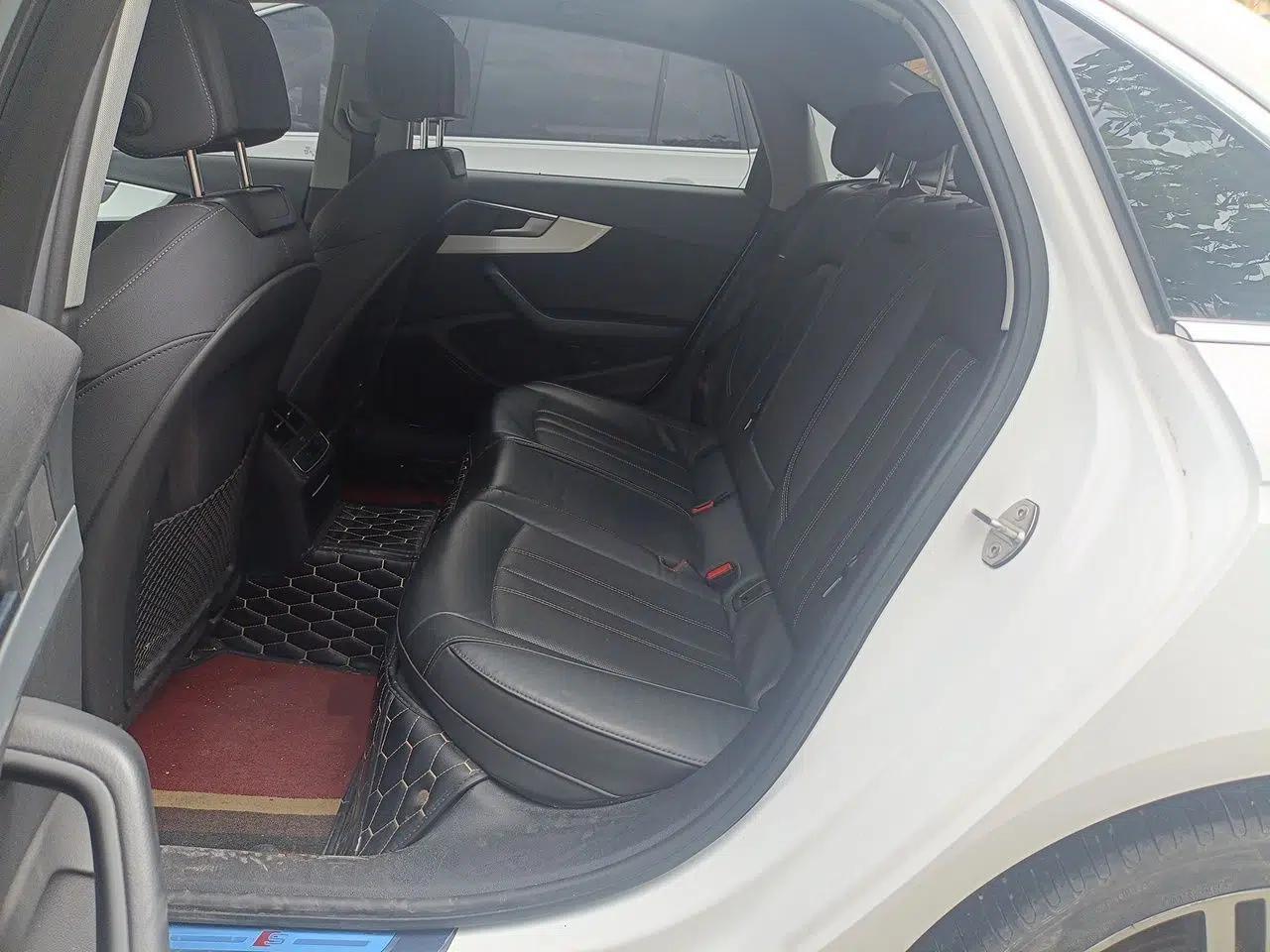 Audi A4L 2020 40 TFSI Luxury Dynamic Model — миниатюра 17