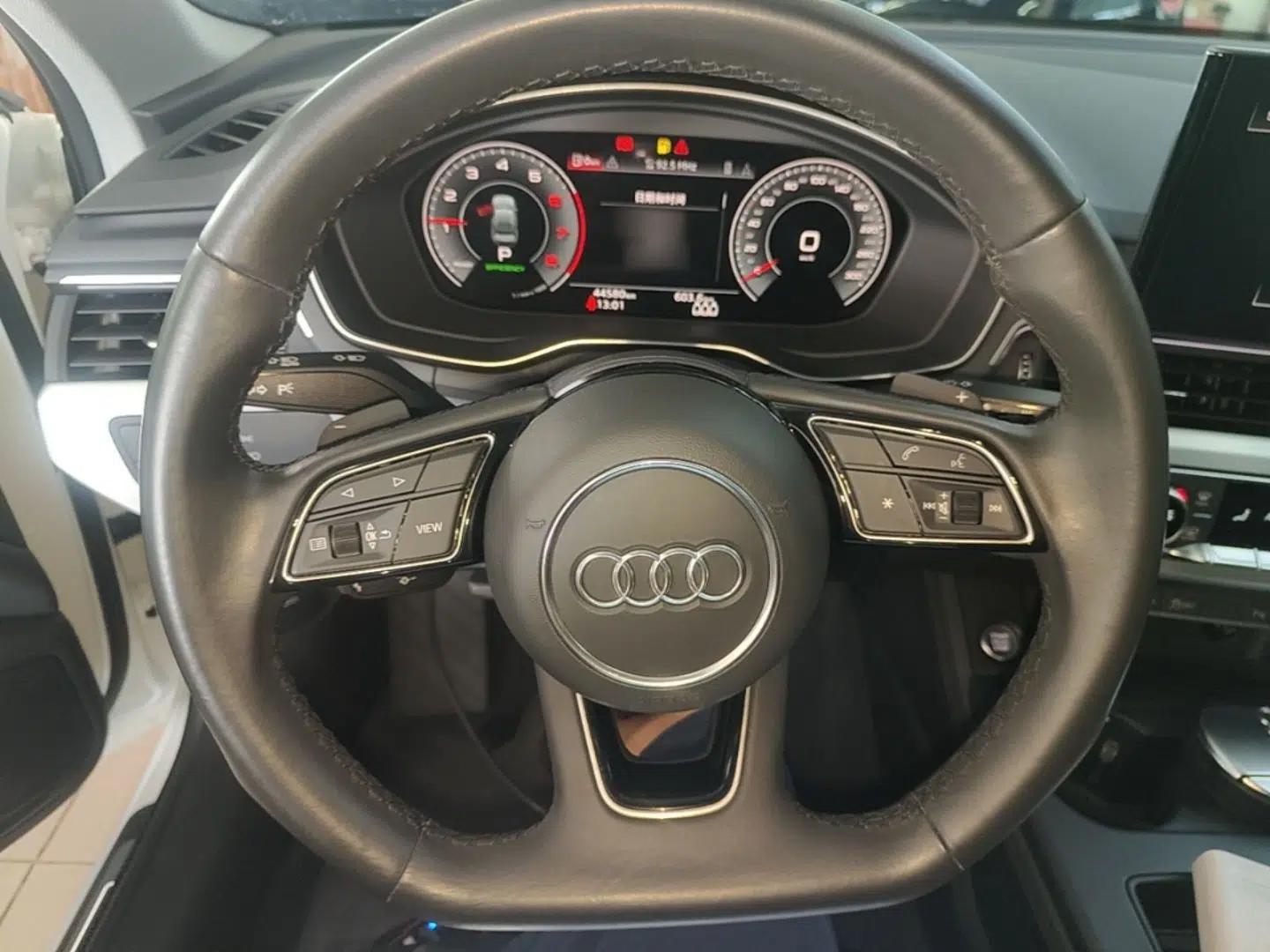 Audi A4L 2022 40 TFSI Fashion Dynamic Model — миниатюра 13