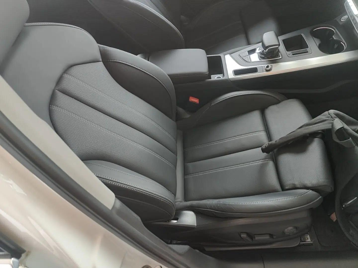Audi A4L 2020 40 TFSI Luxury Dynamic Model — миниатюра 24