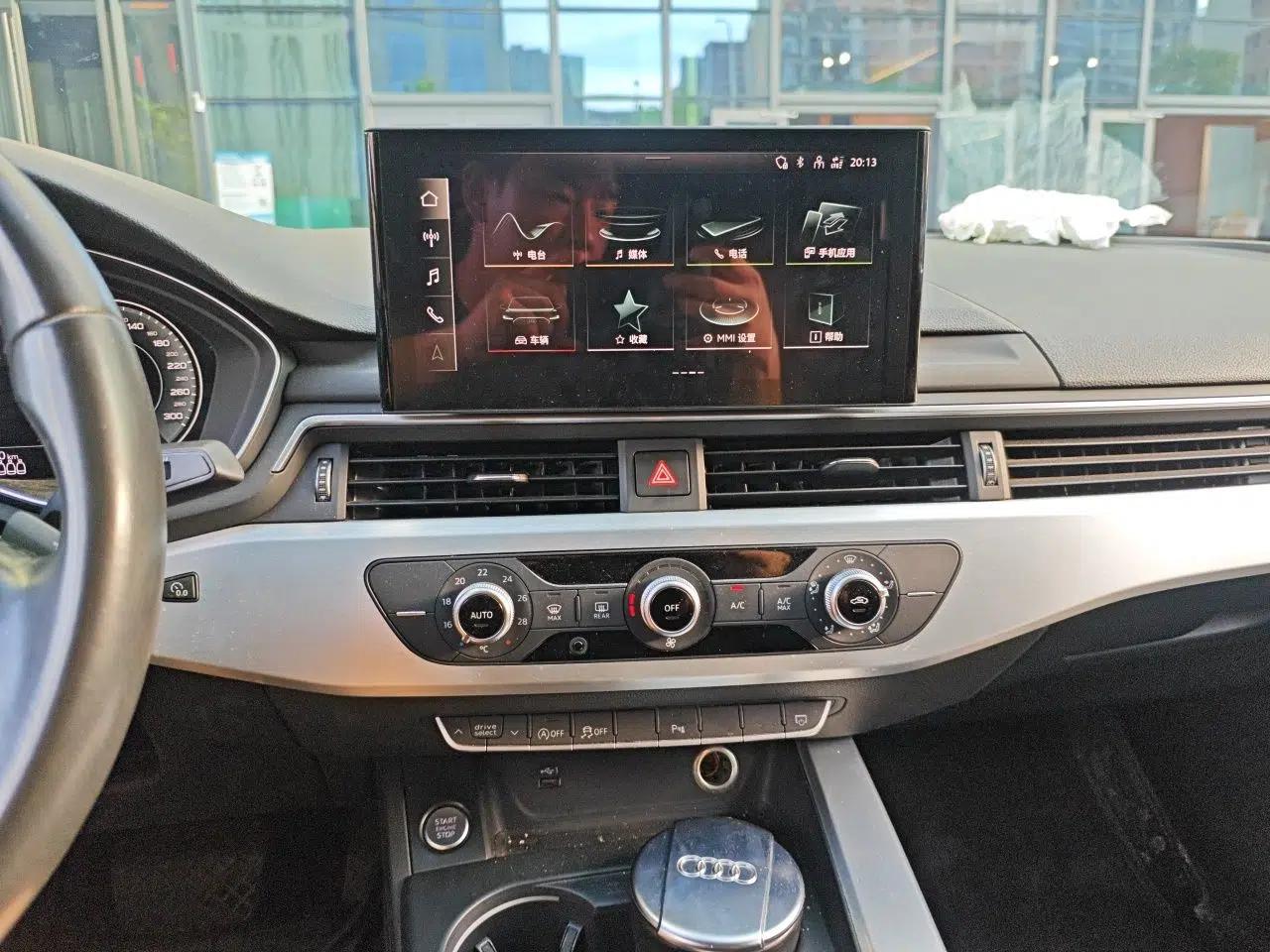 Audi A4L 2022 40 TFSI Fashion Dynamic Model — миниатюра 13