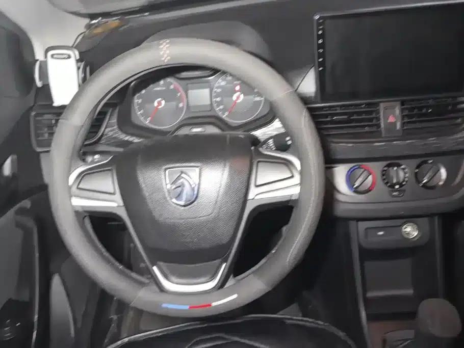 Baojun 310 2016 1.2L Manual Comfort Model — миниатюра 15