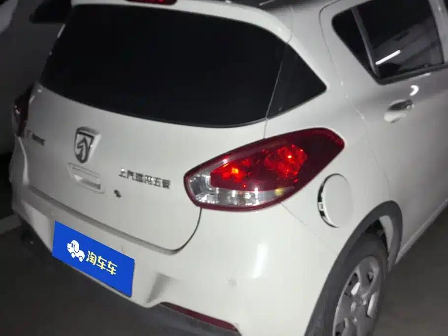Baojun 310 2016 1.2L Manual Comfort Model — миниатюра 4