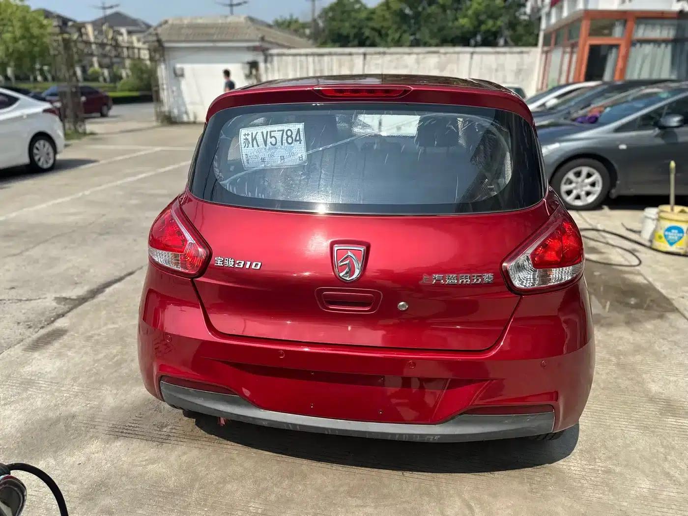 Baojun 310 2016 1.2L Manual Comfort Model — миниатюра 5