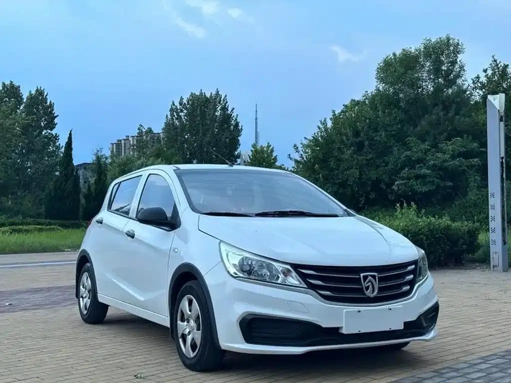 Baojun 310 2016 1.2L Manual Value Edition — миниатюра 3