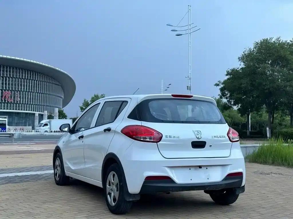 Baojun 310 2016 1.2L Manual Value Edition — миниатюра 6