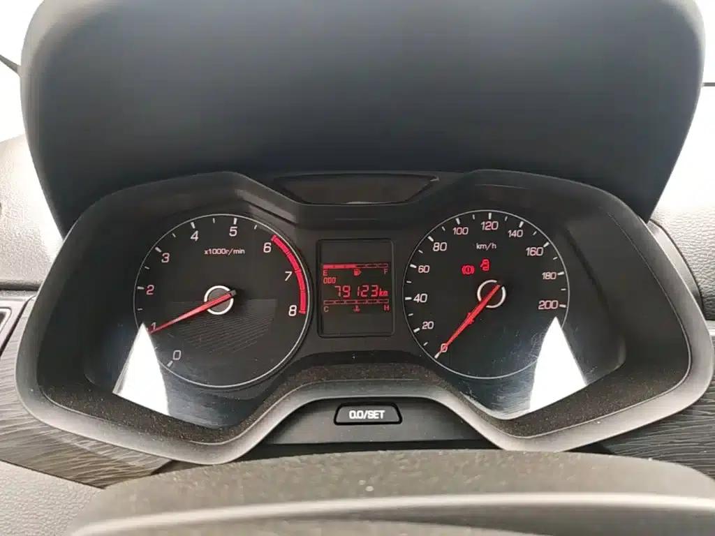 Baojun 310 2016 1.2L Manual Comfort Model — миниатюра 12