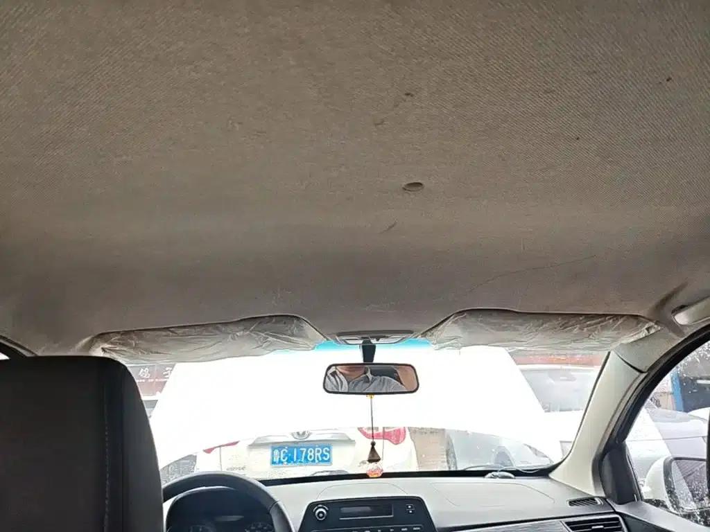 Baojun 310 2016 1.2L Manual Comfort Model — миниатюра 18