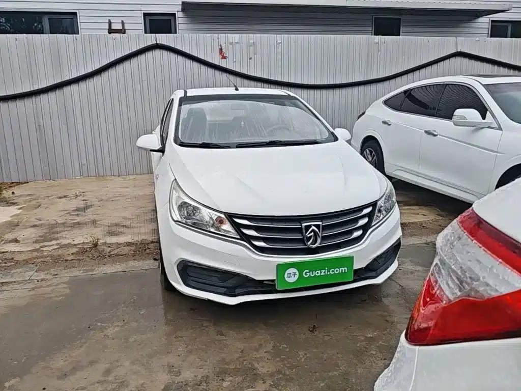 Baojun 310 2016 1.2L Manual Comfort Model — миниатюра 3