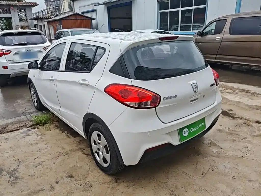 Baojun 310 2016 1.2L Manual Comfort Model — миниатюра 5
