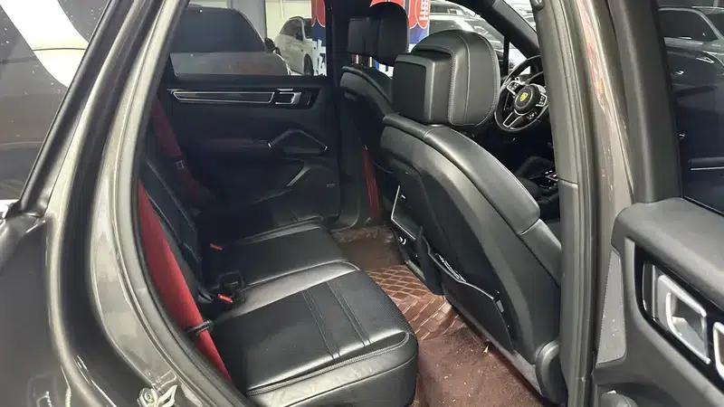 2022 Cayenne 3.0T Platinum Edition — миниатюра 13