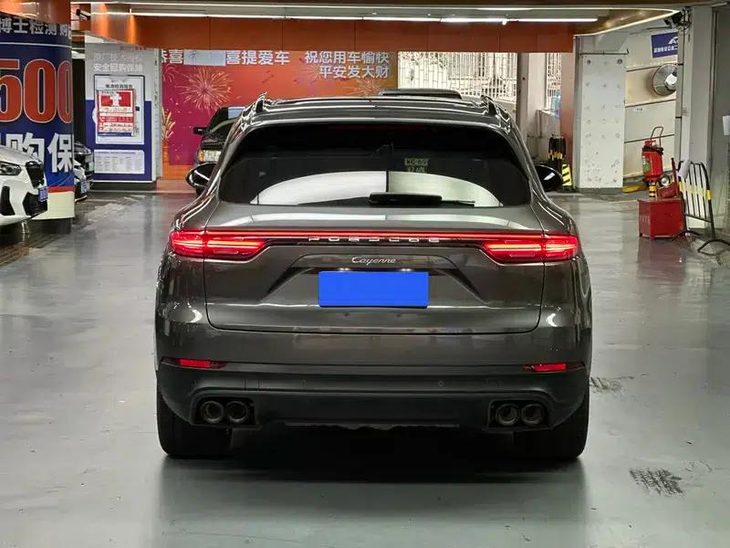 2022 Cayenne 3.0T Platinum Edition — миниатюра 5