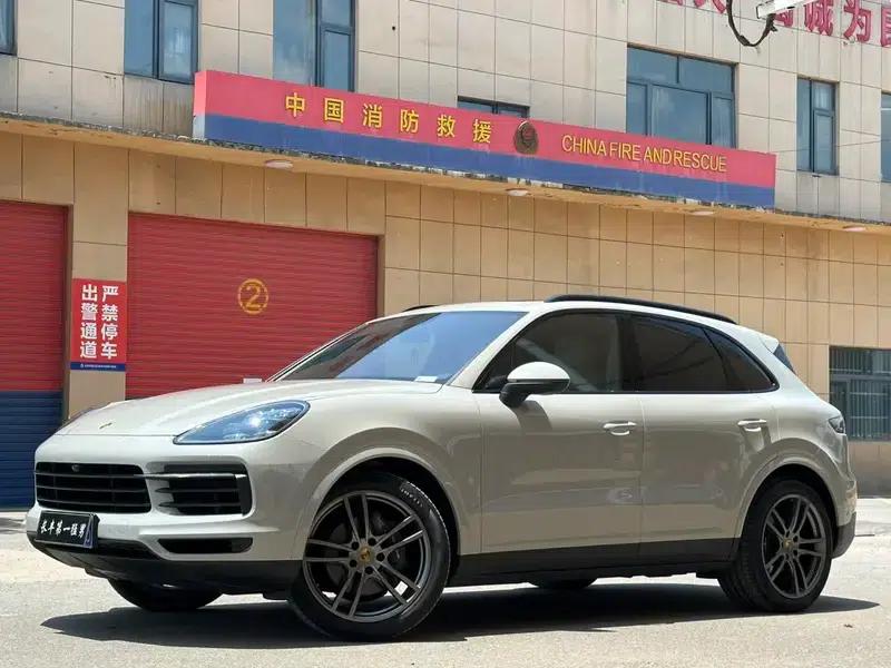 Cayenne 2019 Cayenne 3.0T — миниатюра 1