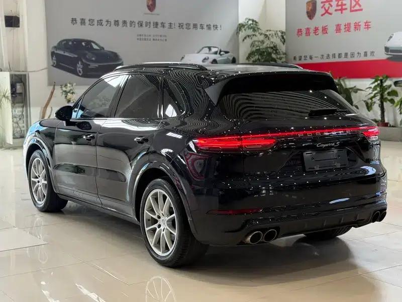 2022 Cayenne S 2.9T Platinum Edition — миниатюра 4