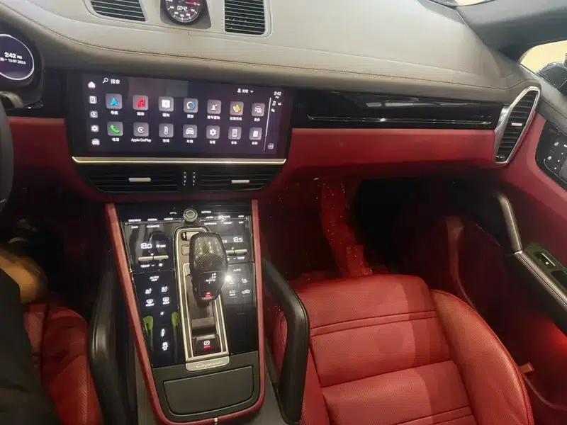 2023 Cayenne Coupé 3.0T Platinum Edition — миниатюра 13
