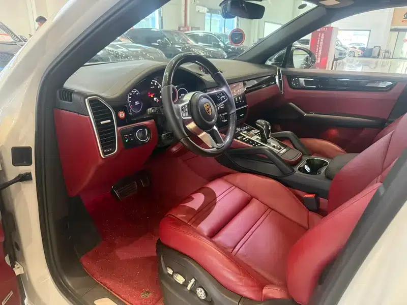 2023 Cayenne Coupé 3.0T Platinum Edition — миниатюра 14
