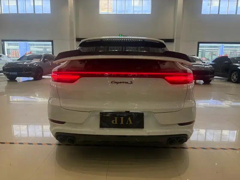 2023 Cayenne Coupé 3.0T Platinum Edition — миниатюра 4