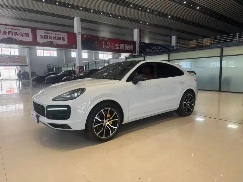 2023 Cayenne Coupé 3.0T Platinum Edition — миниатюра 10