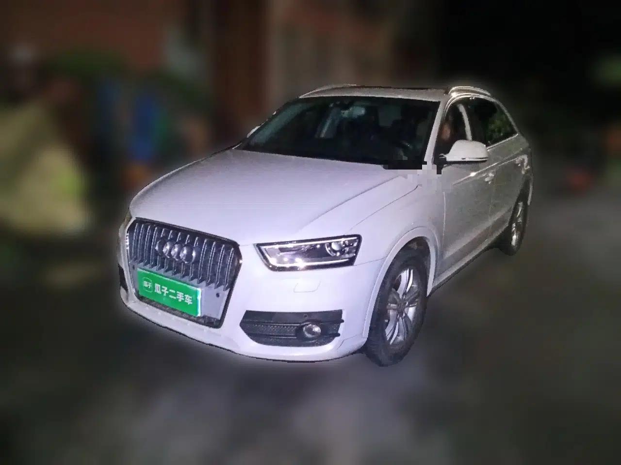 Audi Q3 2013 35 TFSI Comfort Model — миниатюра 1