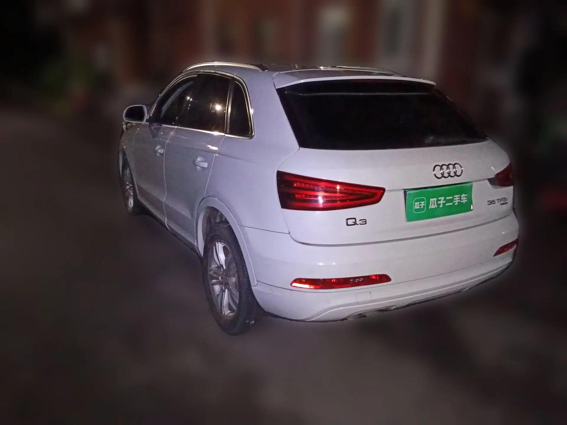 Audi Q3 2013 35 TFSI Comfort Model — миниатюра 4