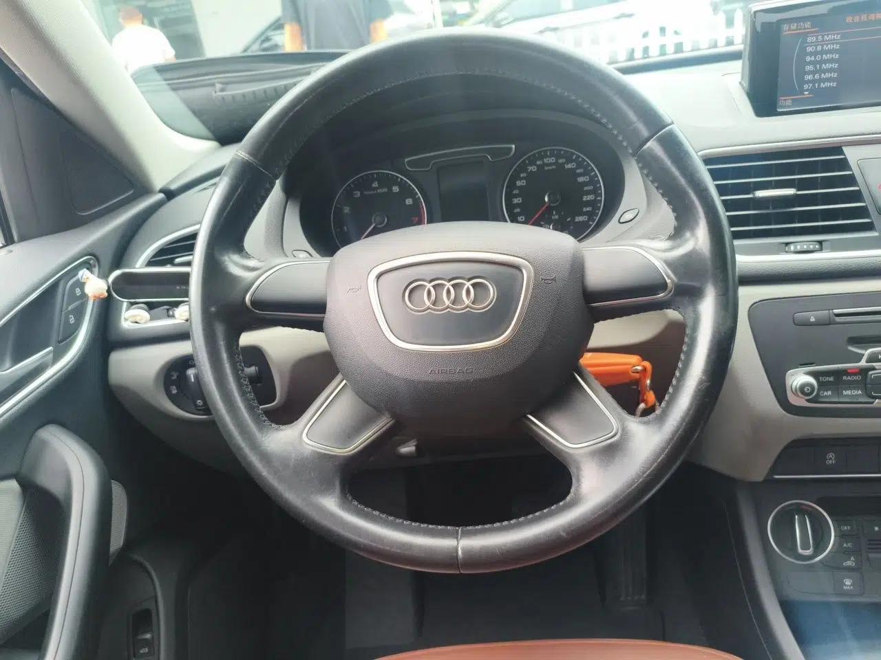 Audi Q3 2016 30 TFSI Standard Model — миниатюра 10
