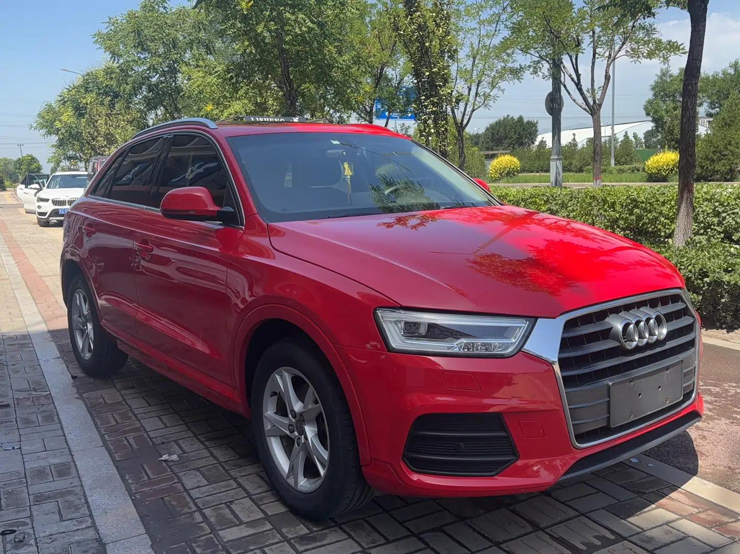 Audi Q3 2018 30th Anniversary Edition 30 TFSI Fashion Model — миниатюра 3