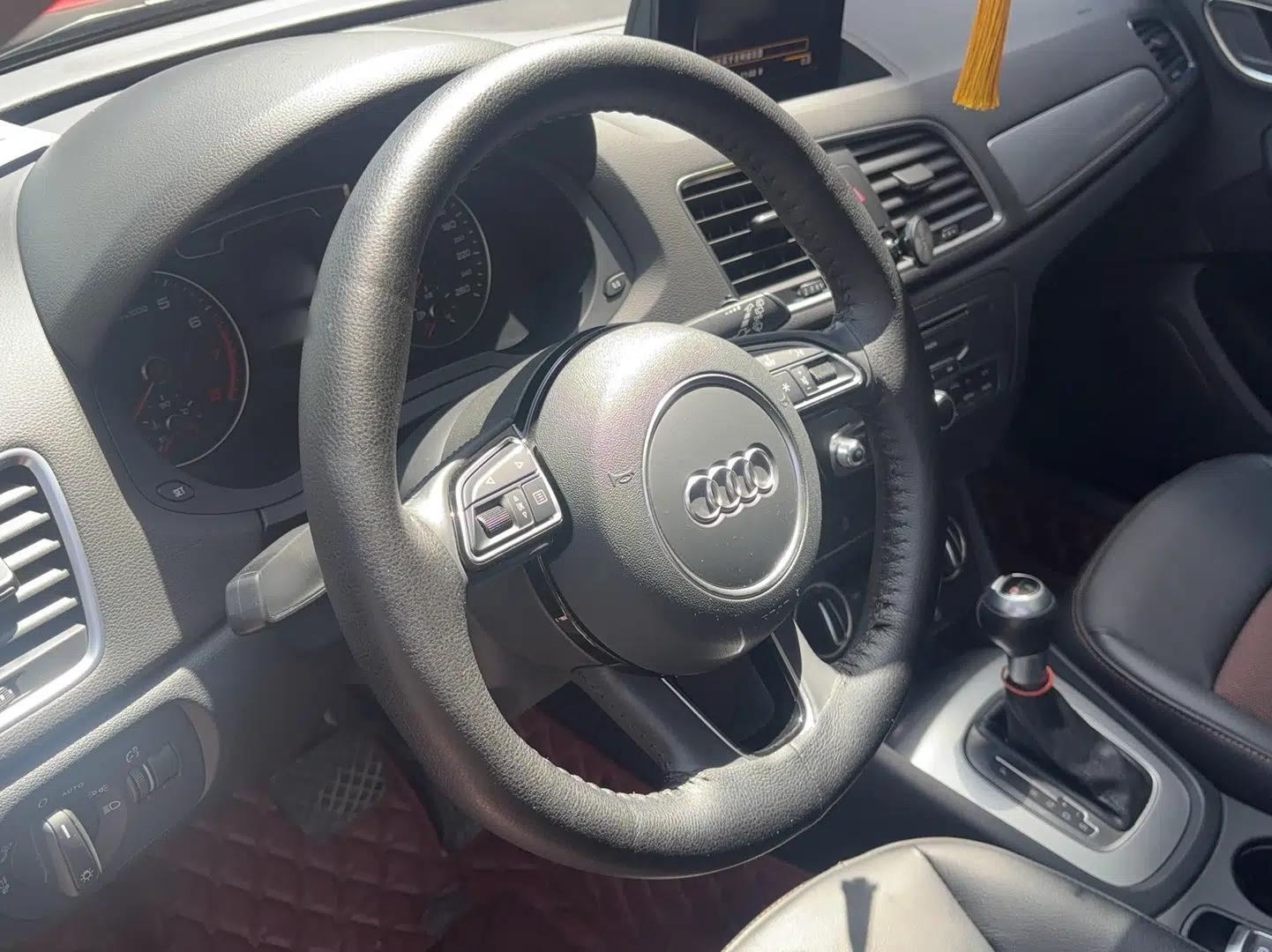 Audi Q3 2018 30th Anniversary Edition 30 TFSI Fashion Model — миниатюра 10