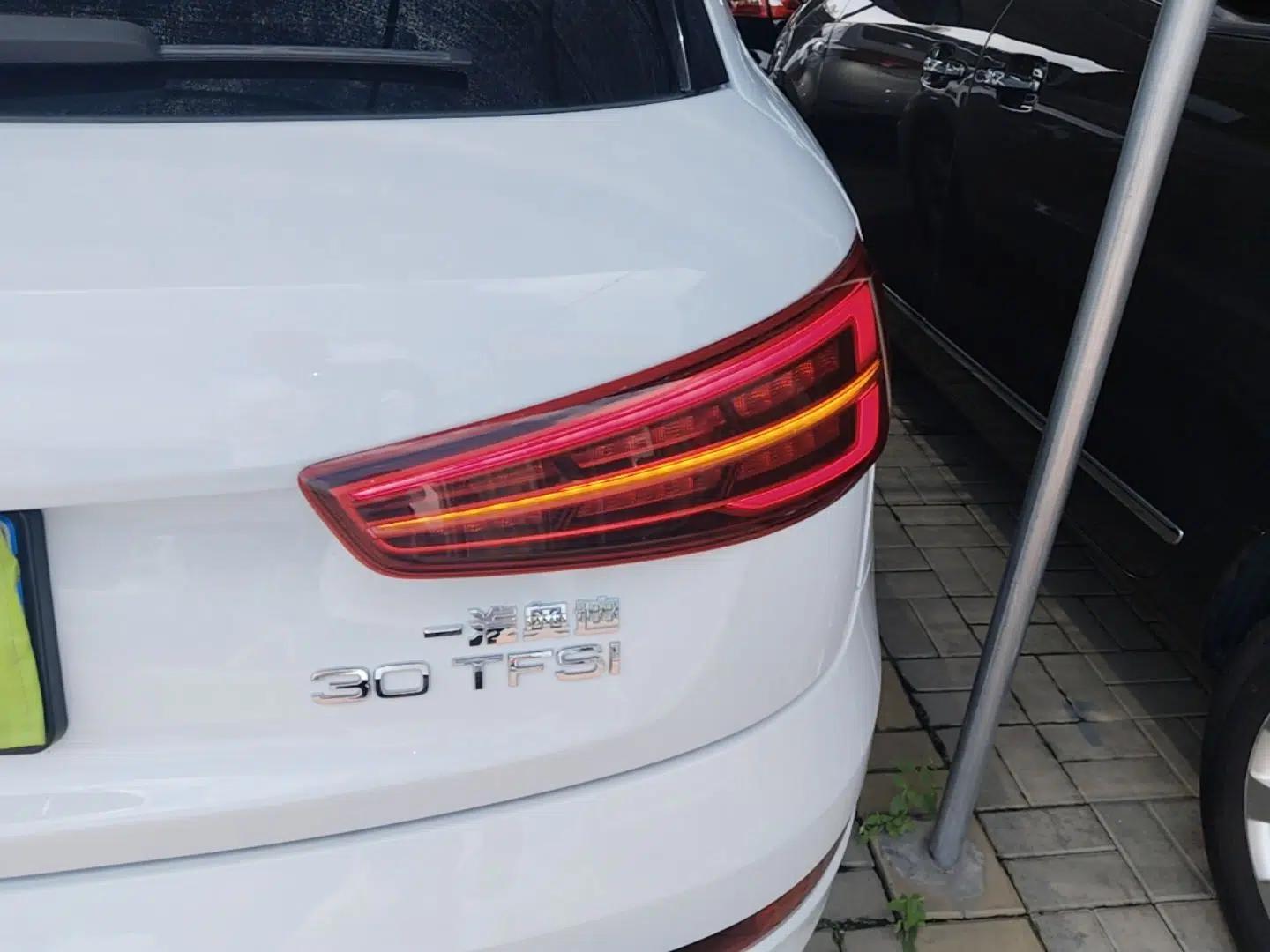 Audi Q3 2017 30 TFSI Fashion Model — миниатюра 9