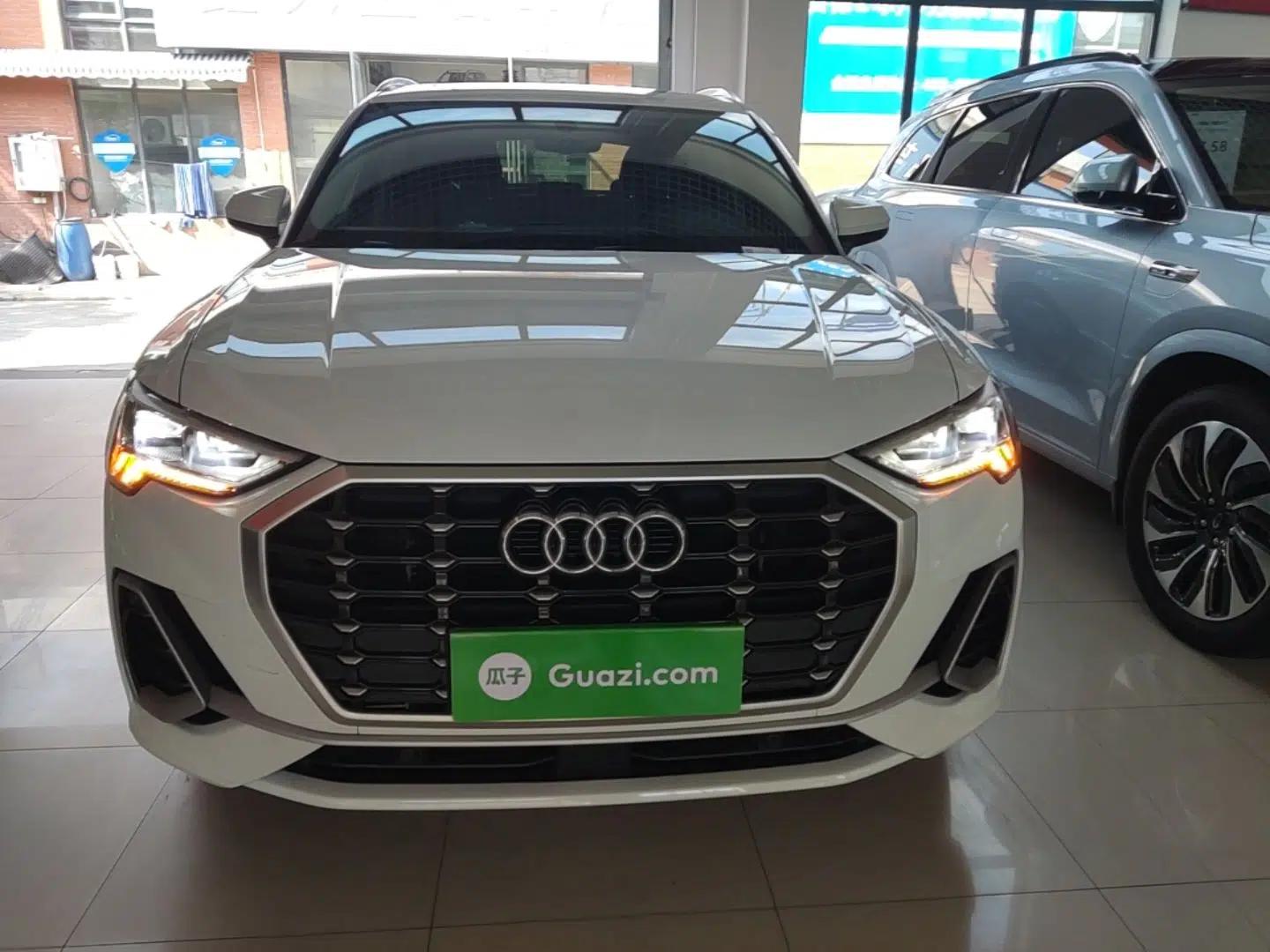 Audi Q3 2022 40 TFSI Fashion Dynamic Model — миниатюра 2