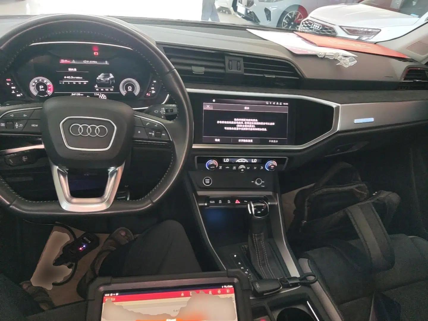 Audi Q3 2022 40 TFSI Fashion Dynamic Model — миниатюра 12