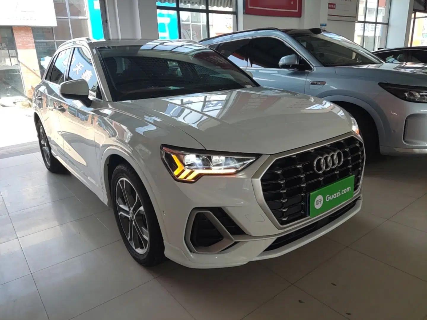Audi Q3 2022 40 TFSI Fashion Dynamic Model — миниатюра 3