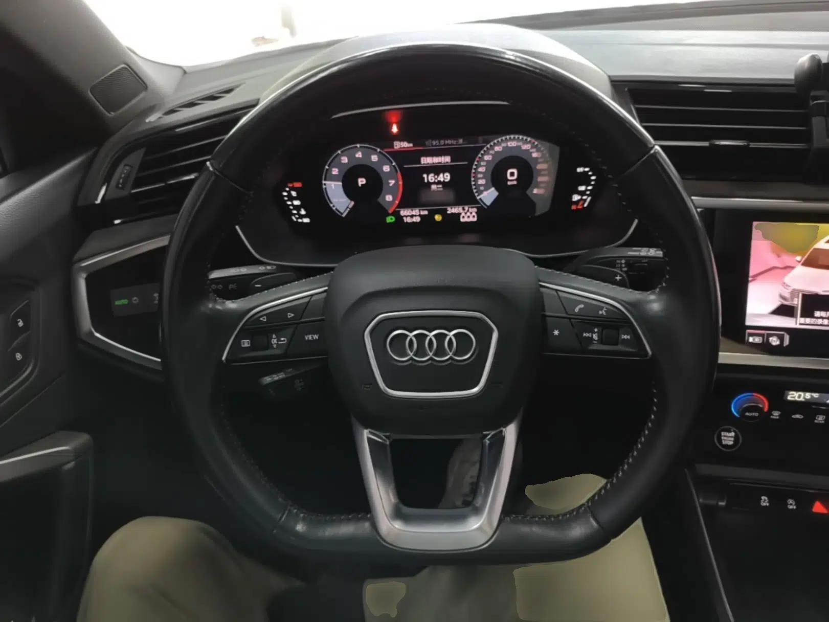 Audi Q3 2021 35 TFSI Fashion Dynamic Model — миниатюра 13
