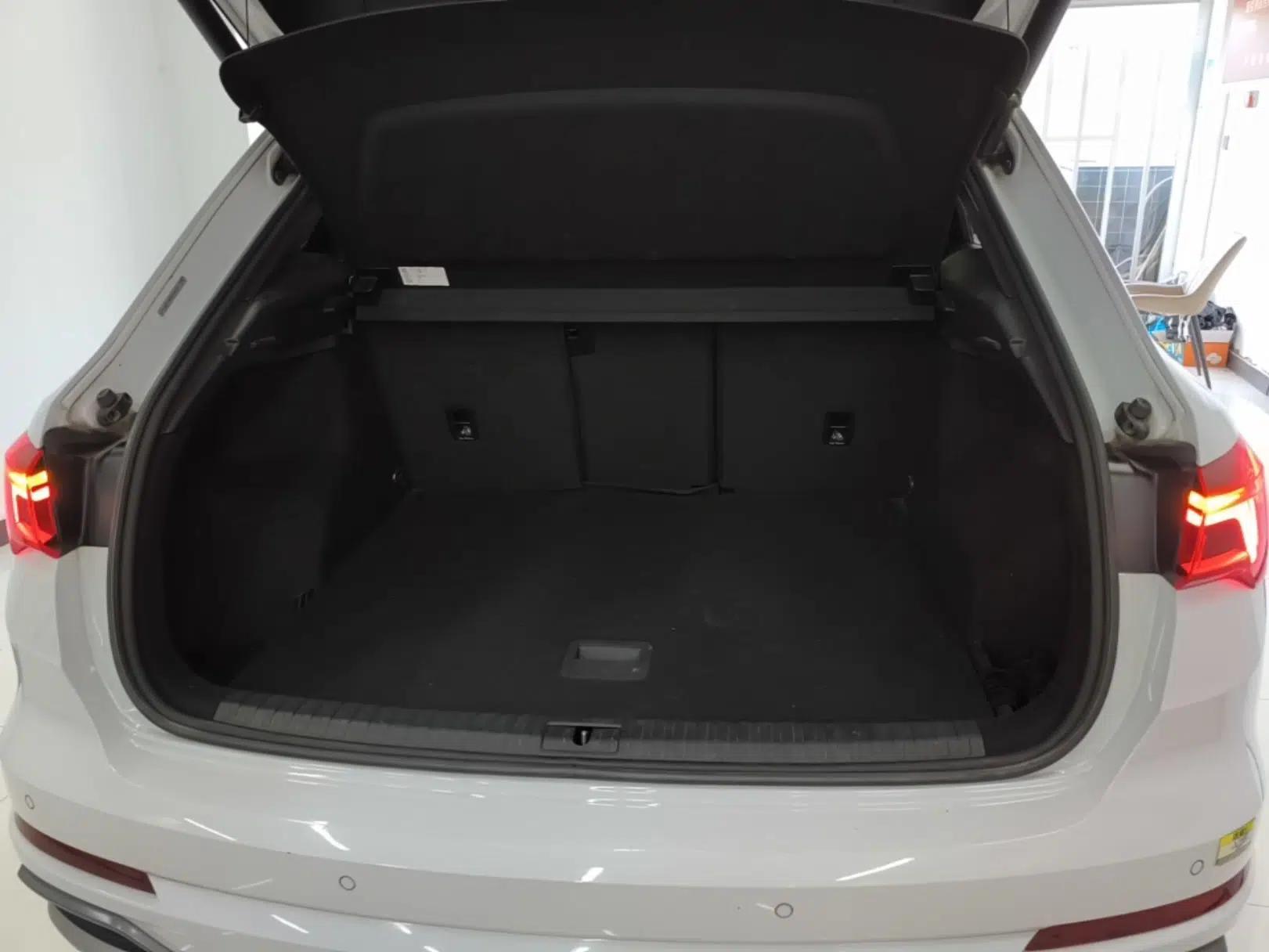 Audi Q3 2021 35 TFSI Fashion Dynamic Model — миниатюра 22