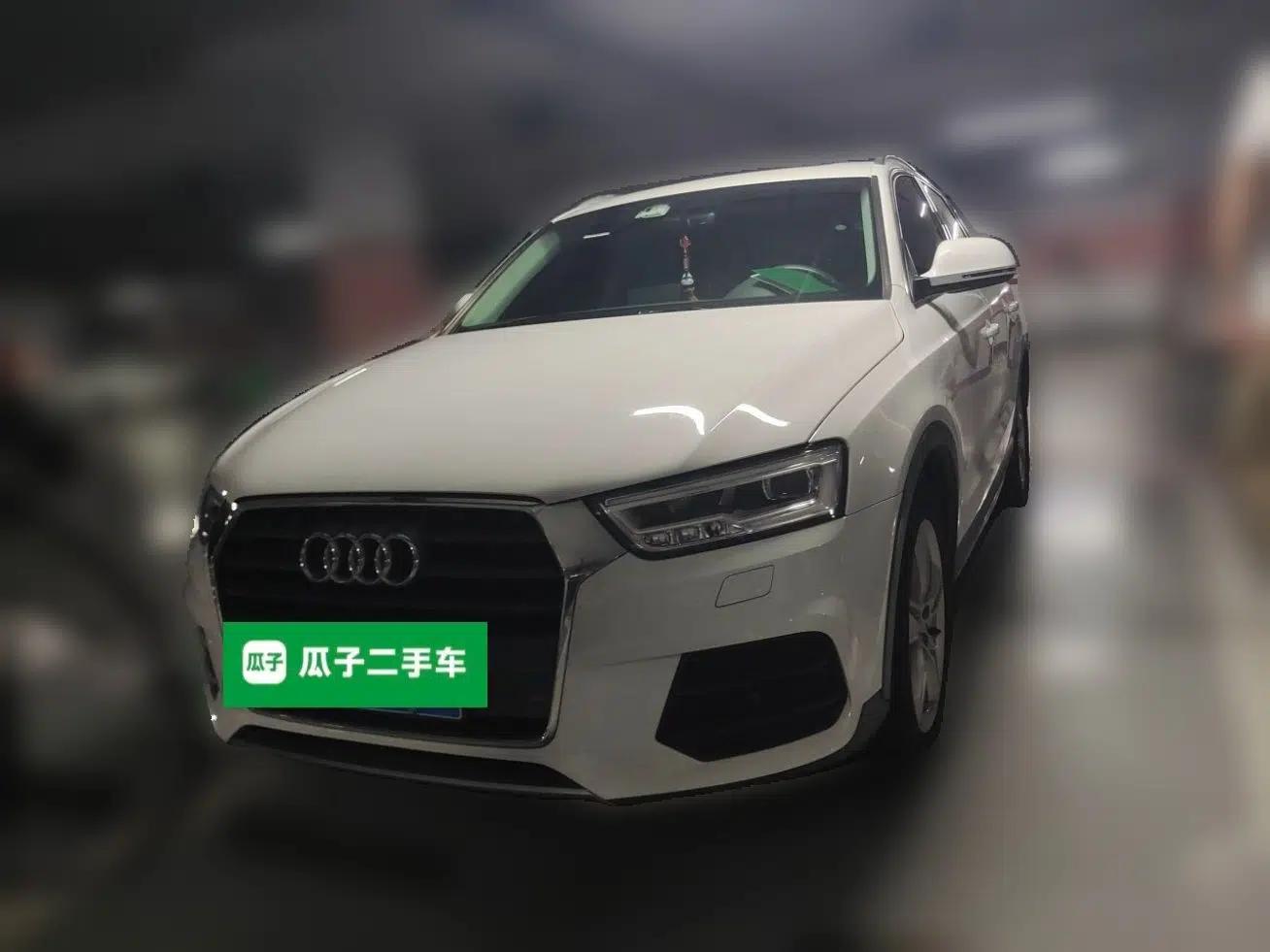 Audi Q3 2018 30th Anniversary Edition 30 TFSI Style Model — миниатюра 2