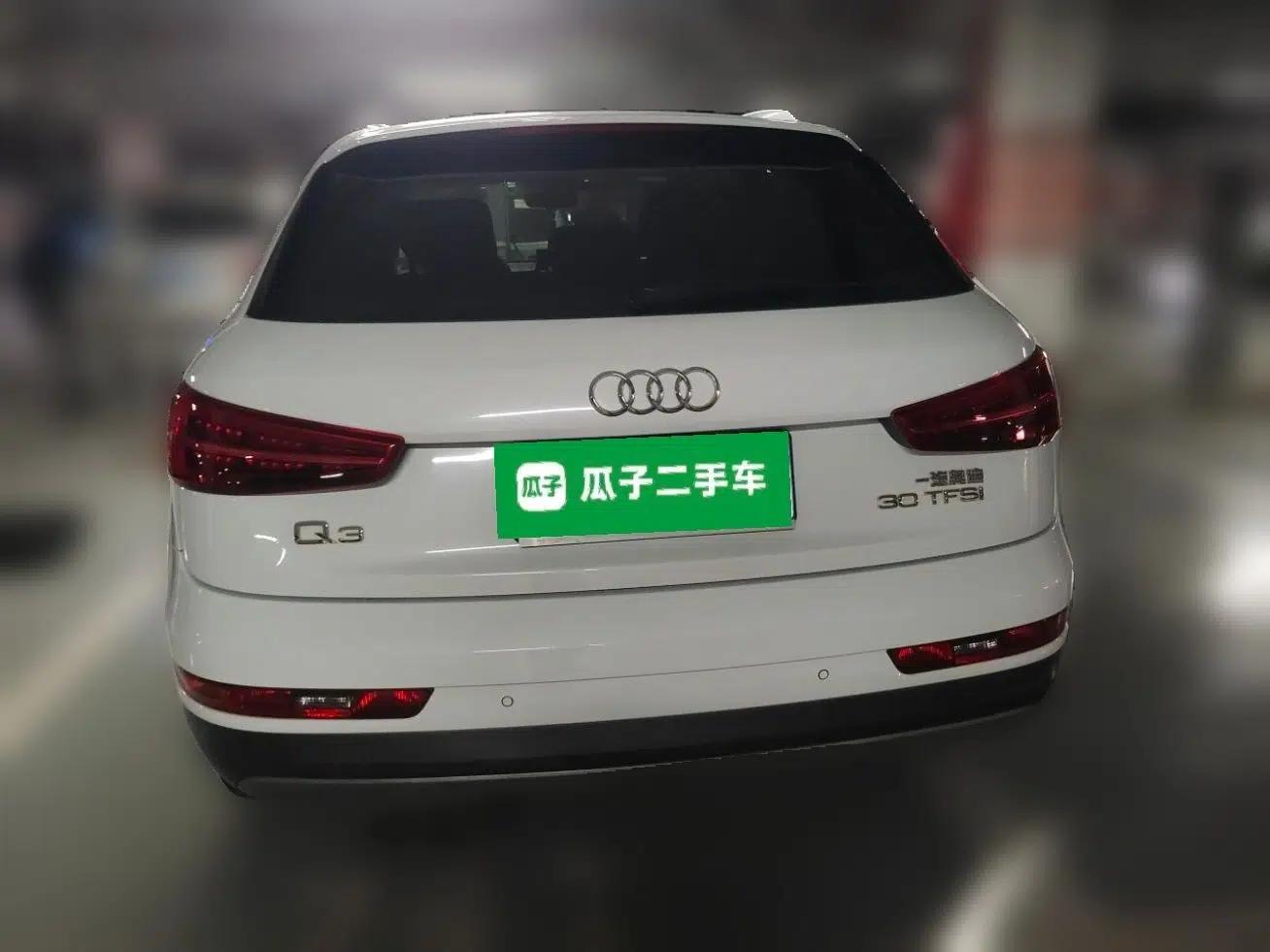 Audi Q3 2018 30th Anniversary Edition 30 TFSI Style Model — миниатюра 5