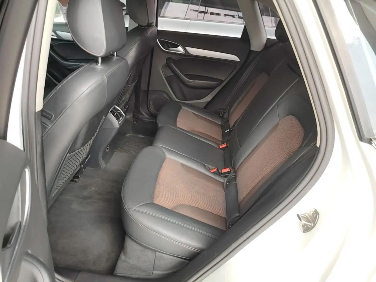 Audi Q3 2018 30th Anniversary Edition 30 TFSI Fashion Model — миниатюра 20