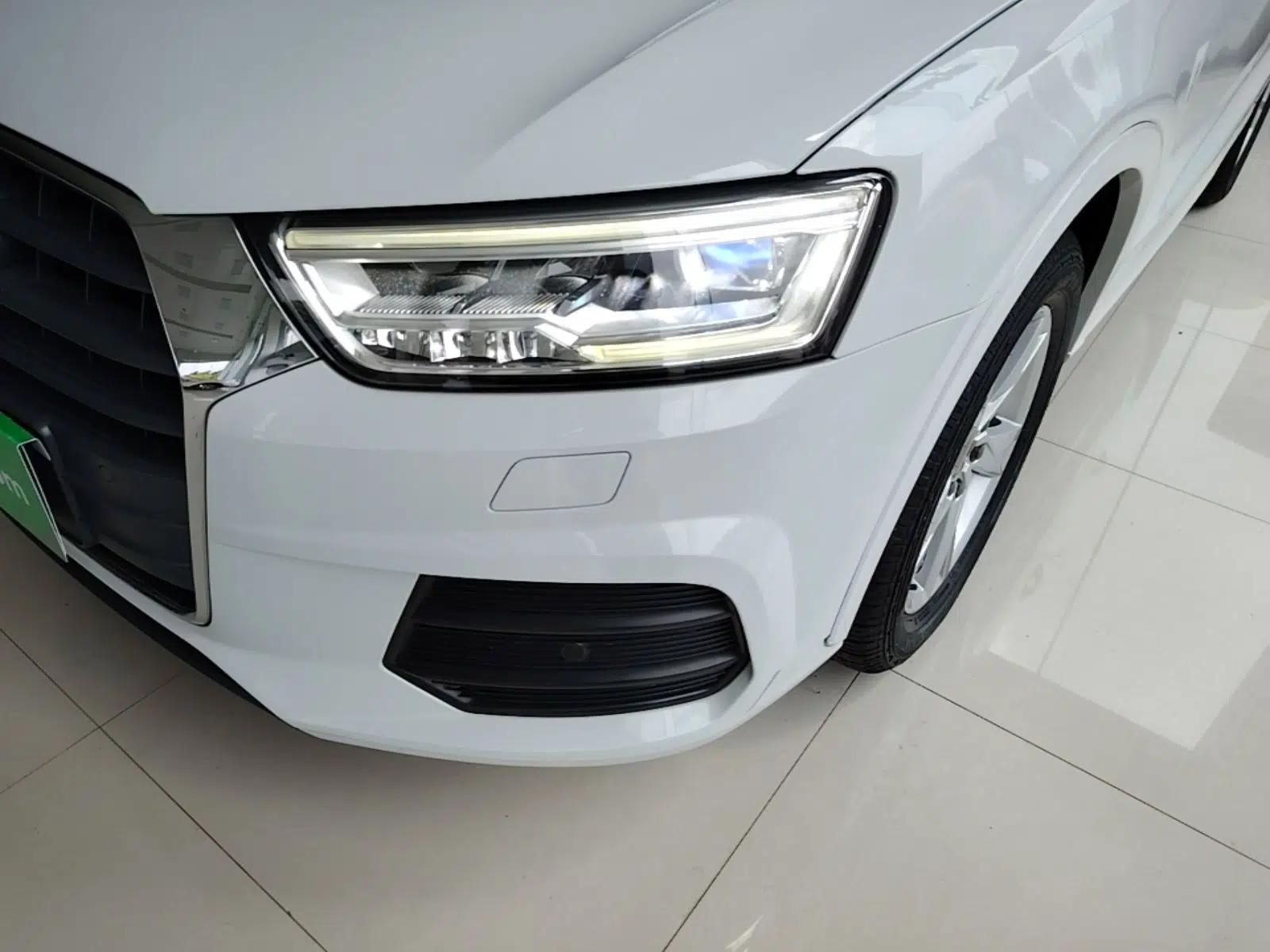 Audi Q3 2018 30th Anniversary Edition 30 TFSI Fashion Model — миниатюра 8