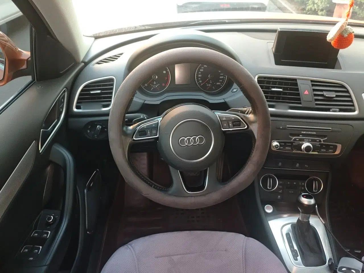 Audi Q3 2018 30th Anniversary Edition 30 TFSI Style Model — миниатюра 10