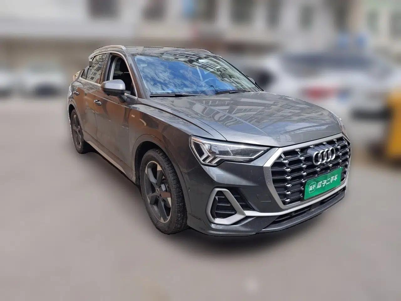 Audi Q3 2022 35 TFSI Fashion Dynamic Model — миниатюра 3